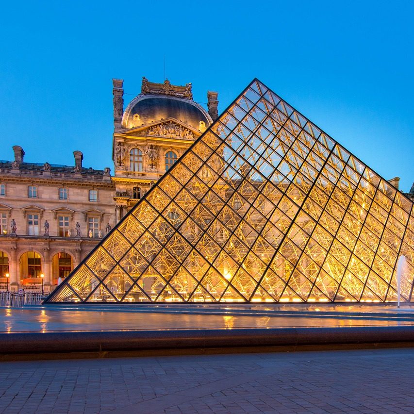 Paris Luvre Fashion Week 2025 Dimen Soreni